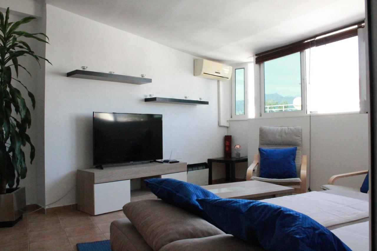 Apartment Sirena Beach Nerja Exteriör bild
